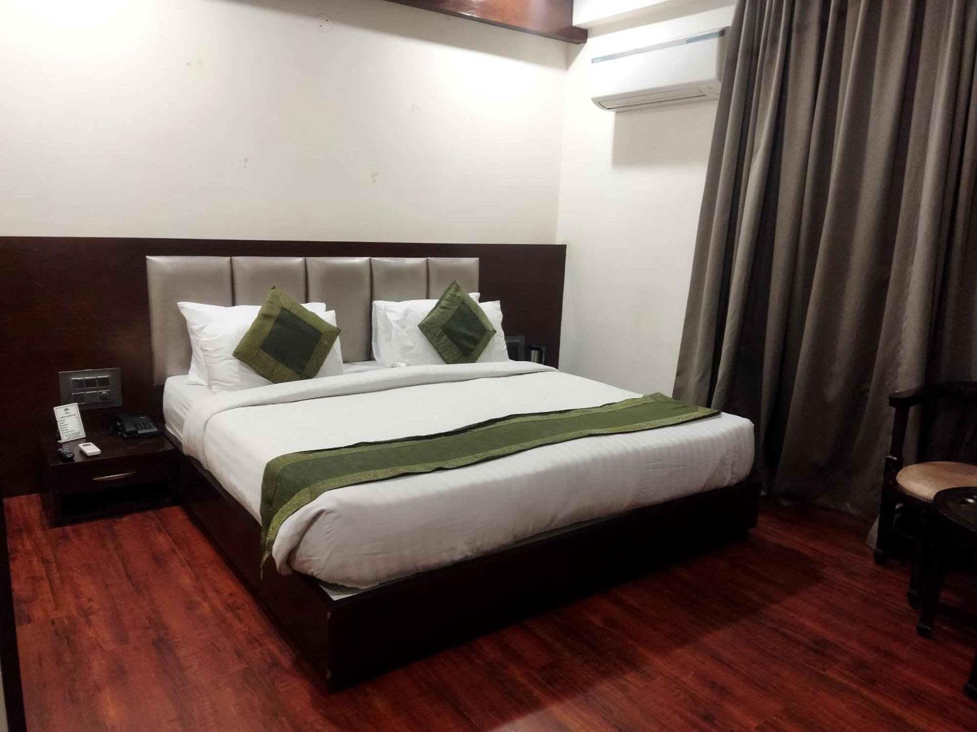 Tgi Apple Inn Jaipur Luaran gambar