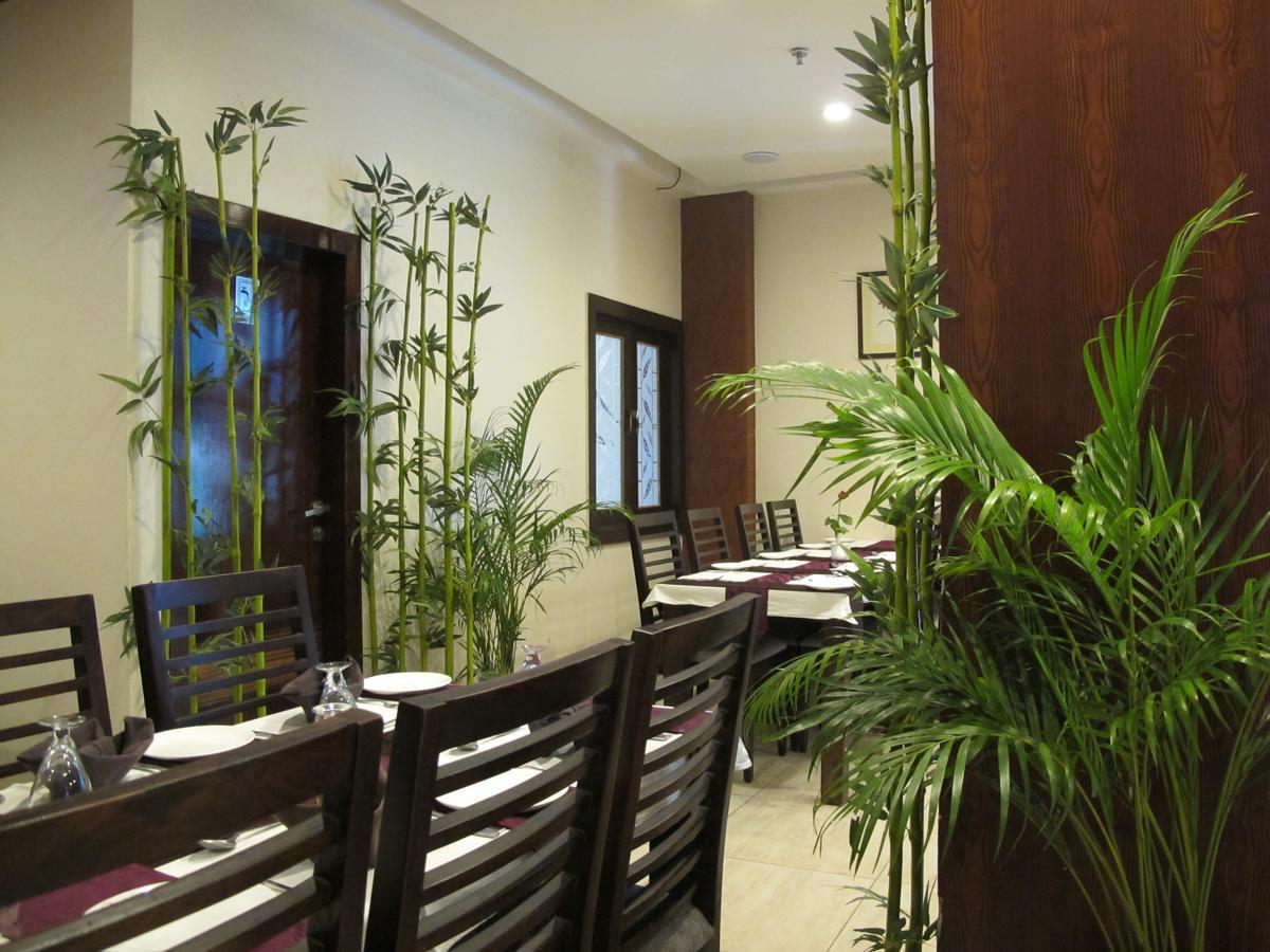 Tgi Apple Inn Jaipur Luaran gambar