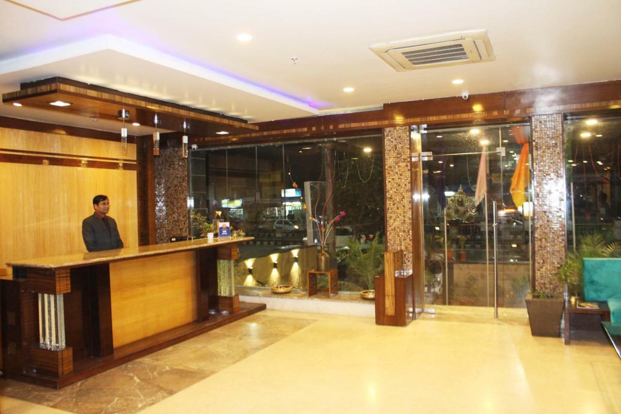 Tgi Apple Inn Jaipur Luaran gambar