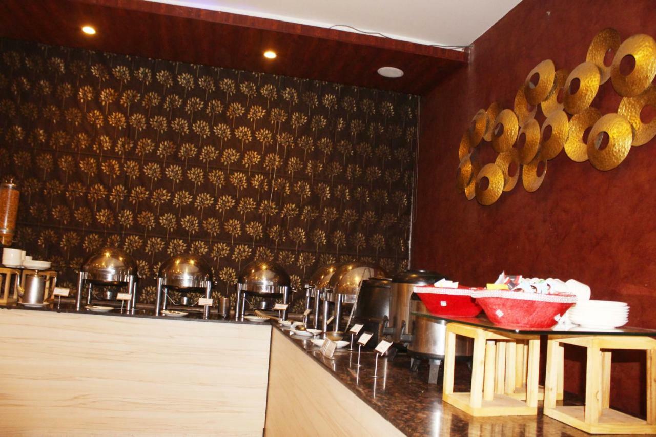 Tgi Apple Inn Jaipur Luaran gambar
