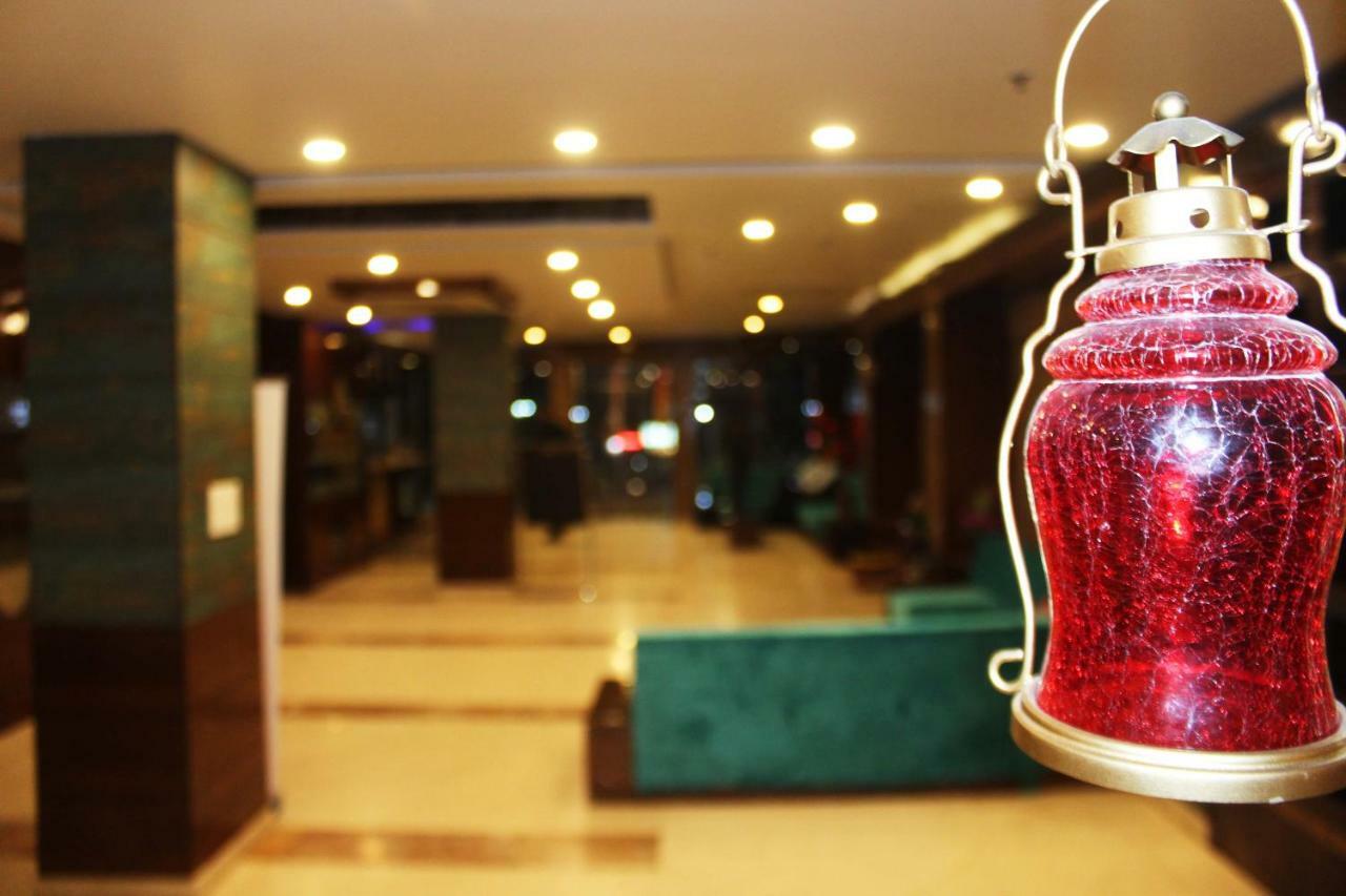 Tgi Apple Inn Jaipur Luaran gambar